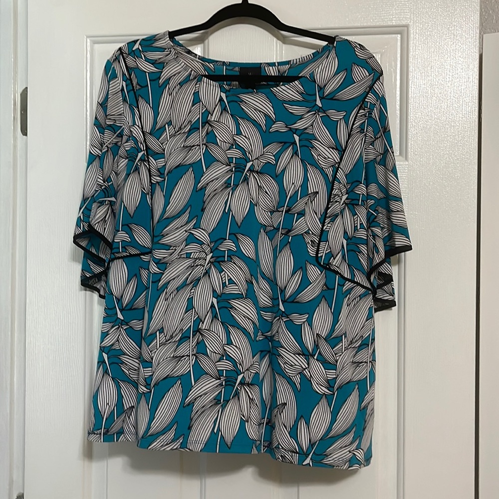 WORTHINGTON TOP - XL only tried on and took off tags